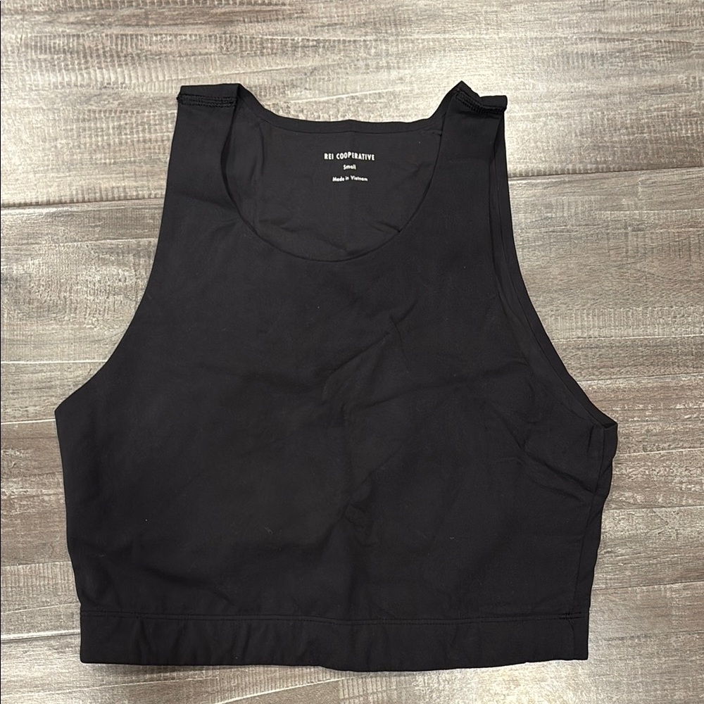 REI Black Fitted Crop Tank Top